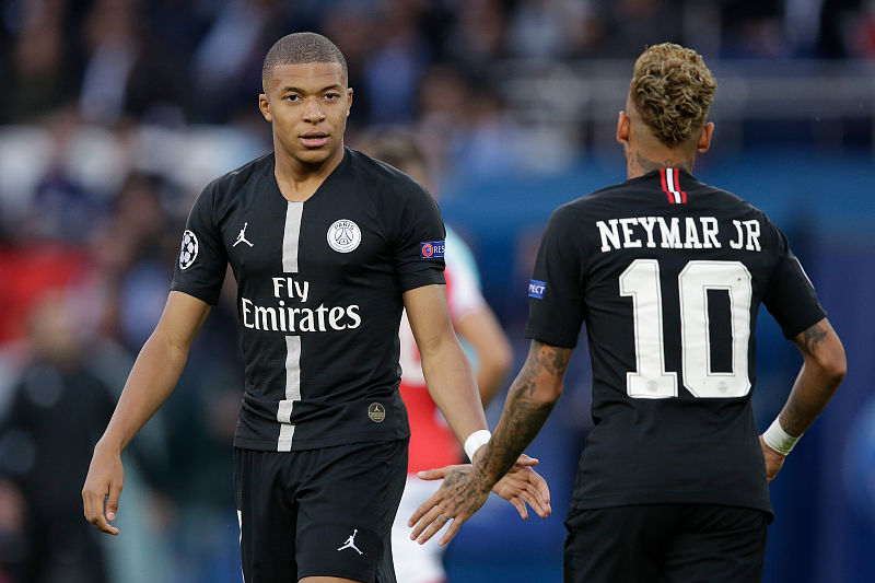 着球员的职 着球员的职