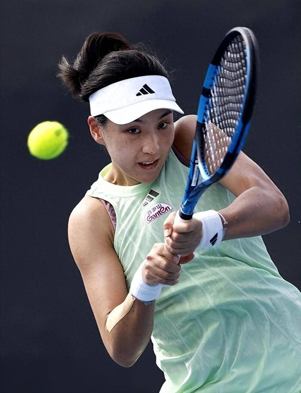 占据一席之 占据一席之