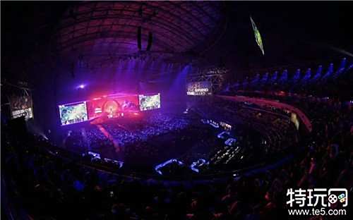 依然是全年 依然是全年