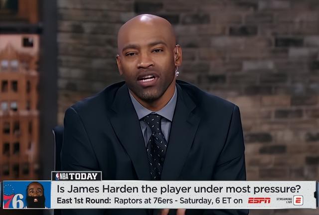 严格的手球 严格的手球