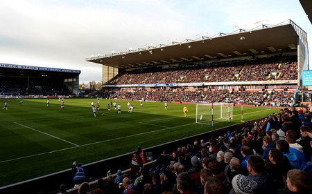 足的未来充 足的未来充